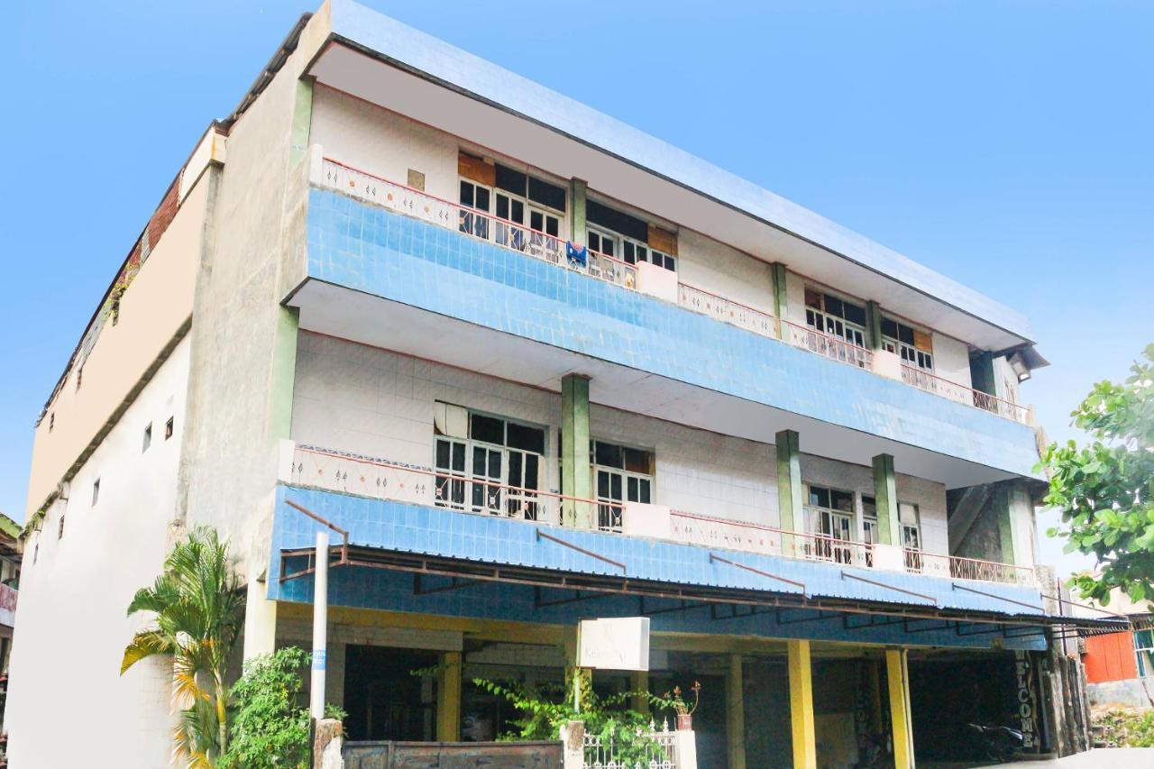 Spot On 91212 Hotel Kelimutu Kupang  Exterior photo