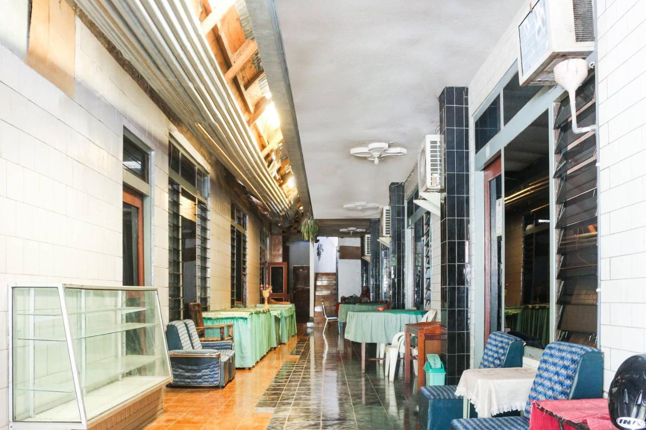 Spot On 91212 Hotel Kelimutu Kupang  Exterior photo