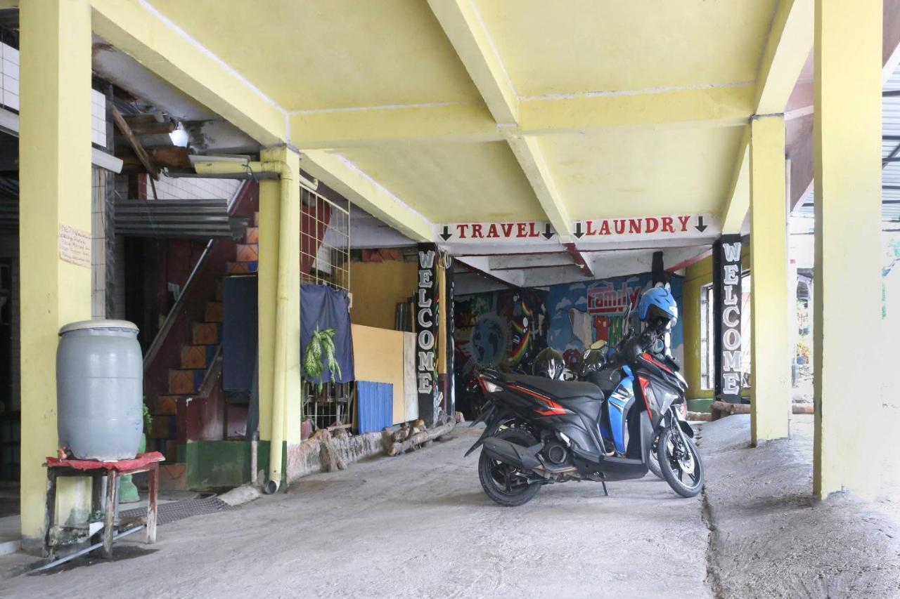 Spot On 91212 Hotel Kelimutu Kupang  Exterior photo