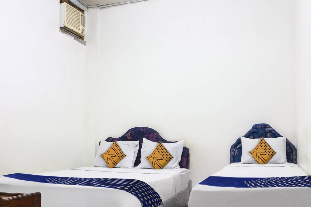 Spot On 91212 Hotel Kelimutu Kupang  Exterior photo